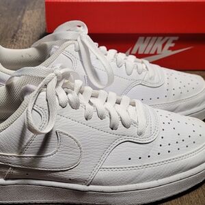 Nike Women's Court Vision Low Next Nature Sneaker - Size 7.5